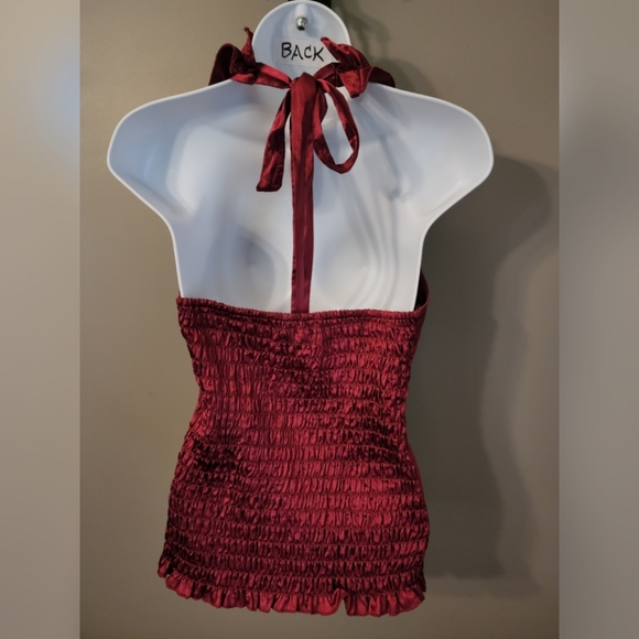 Ruffled halter-top blouse - Picture 2 of 3